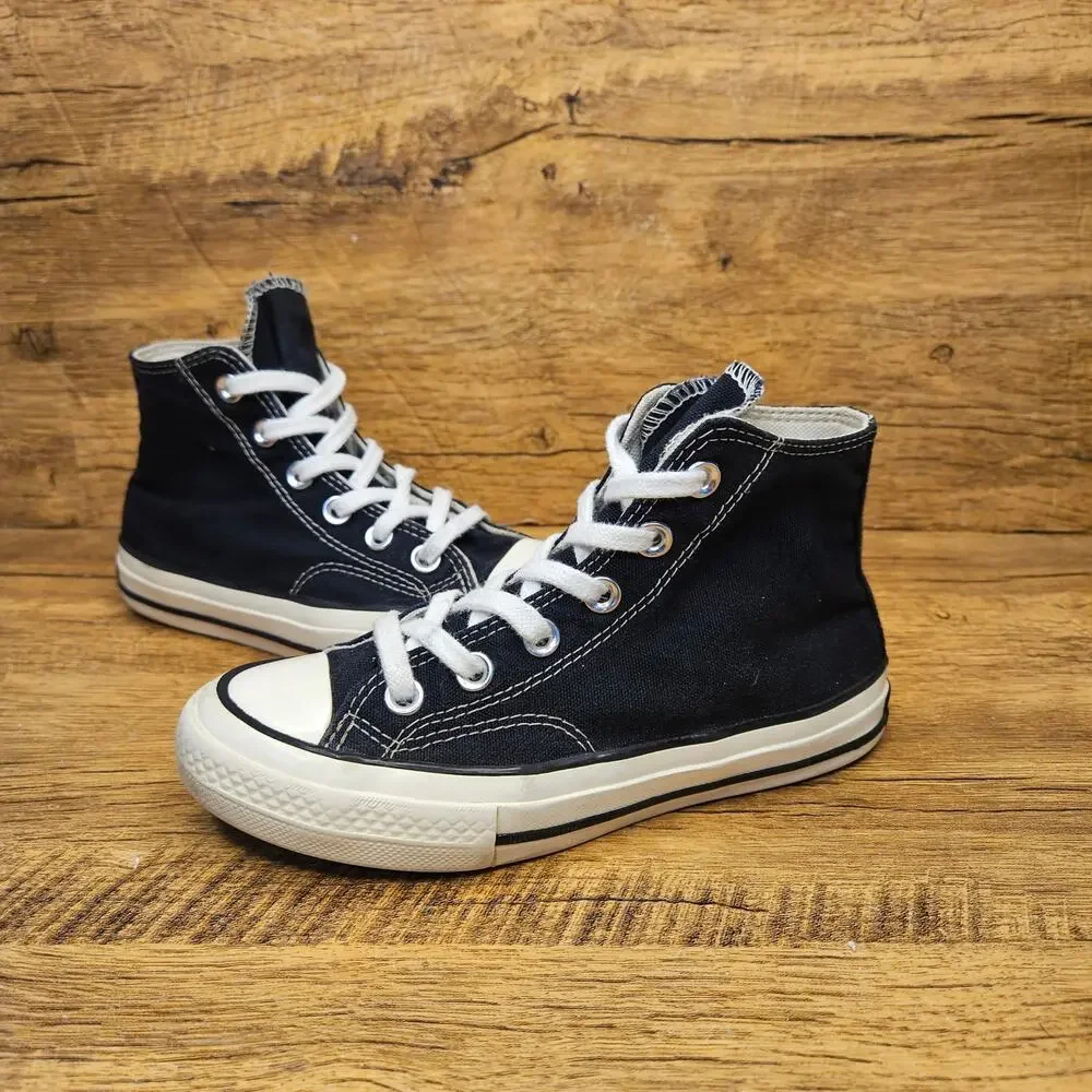 Converse Chuck Taylor Black High top unisex sneakers size 1 youth kids